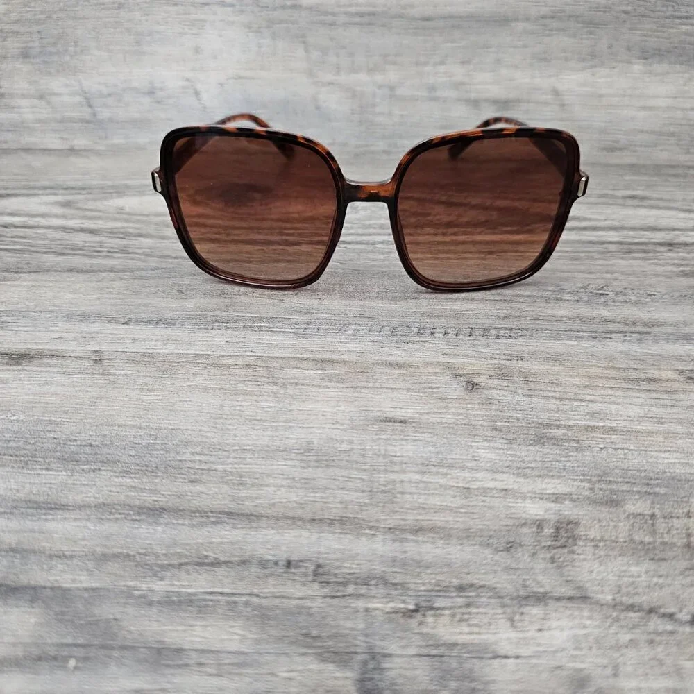 N/A tortoise frame